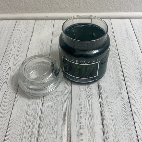 🎄Balsam Fir 14oz Village Candle - Picture 3 of 5